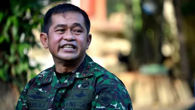 Profil Eks Pangdam Udayana Mayjen TNI Maruli, Si Menantu Luhut - GenPI.co BALI