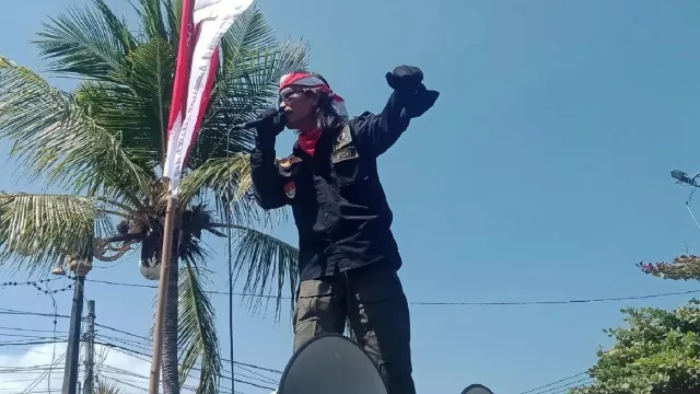 Gus Yadi & PGN Bali Lawan Demo AMP, Ultimatumnya 'Gila' - GenPI.co BALI