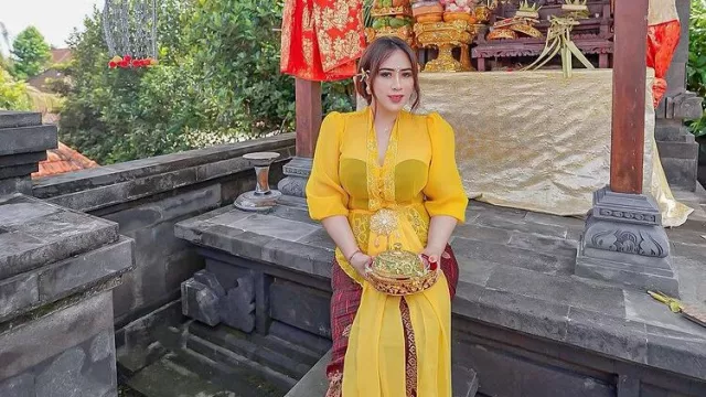 Profil Maharani Kemala Dewi, Crazy Rich dan Bidadari Bali - GenPI.co BALI