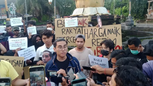 Aliansi Bali Jengah Singgung Jokowi & Puan, Imbas Masalah BBM - GenPI.co BALI