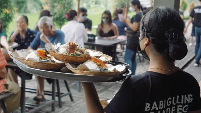 Kuliner Babi Guling Pande Egi: Makanan Enak, Panorama Apik - GenPI.co BALI