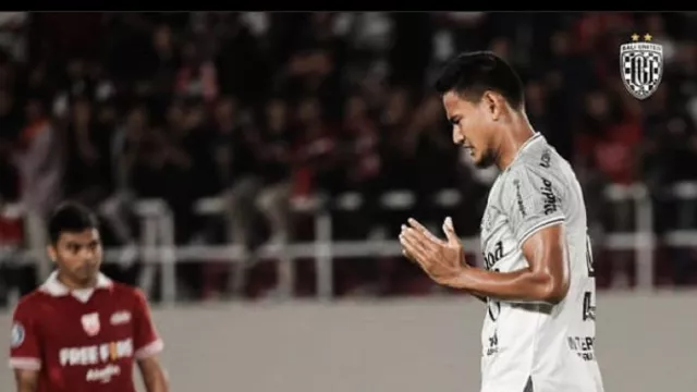 Lini Belakang Bali United Bobrok, Teco Diingatkan Soal Ini - GenPI.co BALI