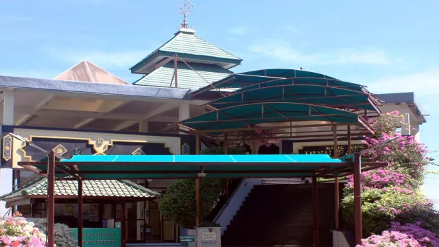 Masjid Ibnu Batutah Nusa Dua: Tengara Kerukunan Umat Beragama - GenPI.co BALI