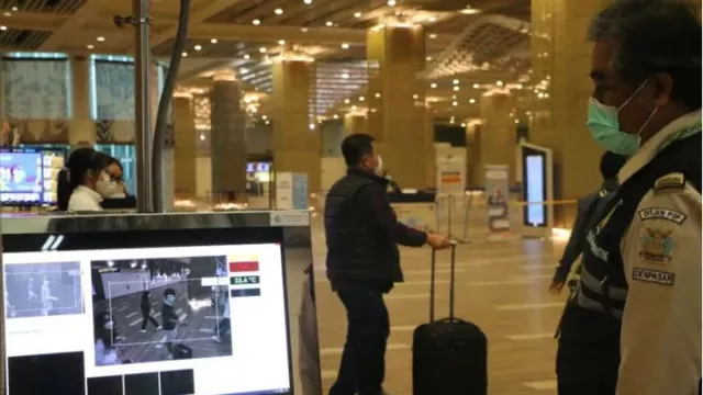 Antisipasi Flu Burung, Bandara Ngurah Rai Perketat Pengawasan - GenPI.co BALI
