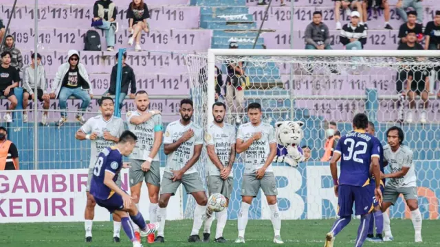 Lawan PSM Makassar di Stadion Dipta, Teco: Suporter Kasih Semangat - GenPI.co BALI Lawan PSM Makassar di Stadion Dipta, Teco: Suporter Kasih Semangat - GenPI.co BALI