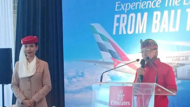 Emirates A380 Mendarat Perdana di Bali, Gubernur Koster Beri Pesan Penting - GenPI.co BALI