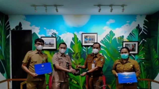 Mantap! 11 RW di Tangerang Raih Penghargaan Program Kampung Iklim - GenPI.co BANTEN