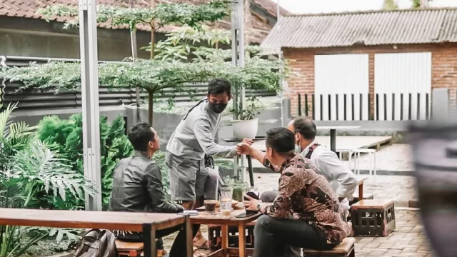 Minum Kopi Sambil Cari Inspirasi di Bitts Coffee Pandeglang, Kuy - GenPI.co BANTEN