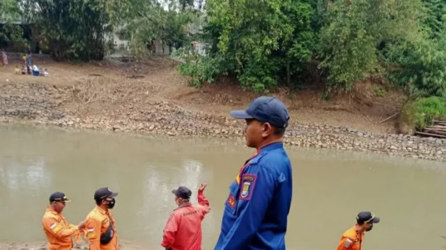 Potensi Banjir, BPBD Tangerang Ingatkan Warga di Bantaran Sungai - GenPI.co BANTEN