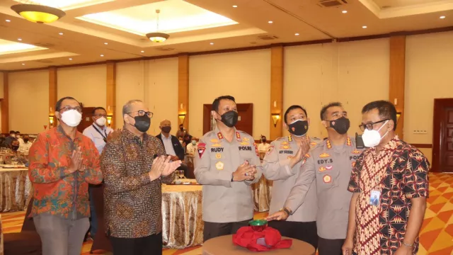 Polda Banten Merilis Aplikasi “Pendekar Banten”, Ini Kelebihannya - GenPI.co BANTEN
