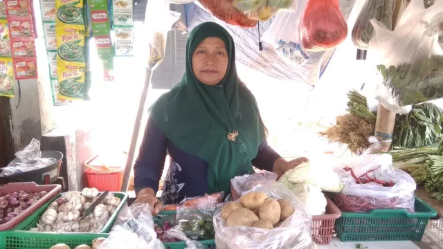 Menjelang Akhir Tahun, Harga Cabai di Pasar Ciputat Semakin Pedas - GenPI.co BANTEN