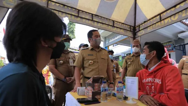 Arief Imbau Warganya Manfaatkan Job Fair Tingkat Kabupaten - GenPI.co BANTEN