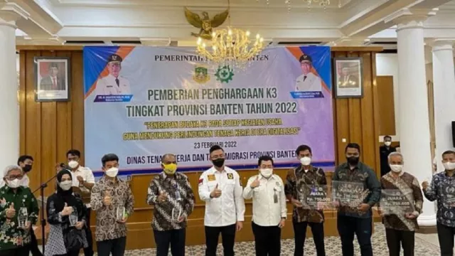 Disnakertrans Pemprov Banten Beri Penghargaan K3 ke ASDP - GenPI.co BANTEN