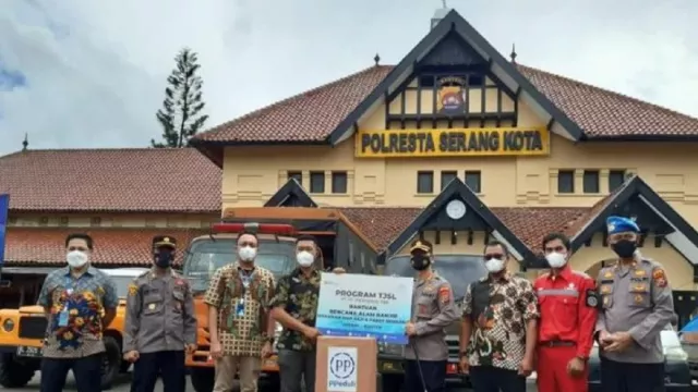 Mantap! PPTP Salurkan Bantuan untuk Korban Banjir Serang - GenPI.co BANTEN Mantap! PPTP Salurkan Bantuan untuk Korban Banjir Serang - GenPI.co BANTEN