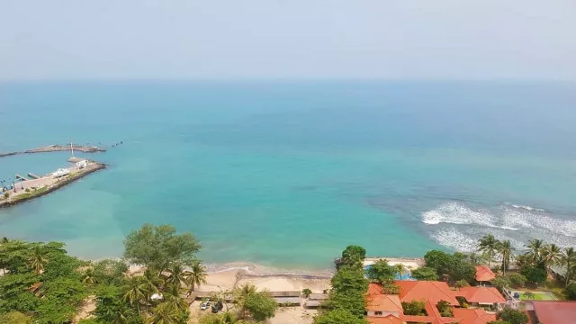 Pantai Jambu Serang, Wisata Ini Diburu Wisatawan Mancanegara - GenPI.co BANTEN