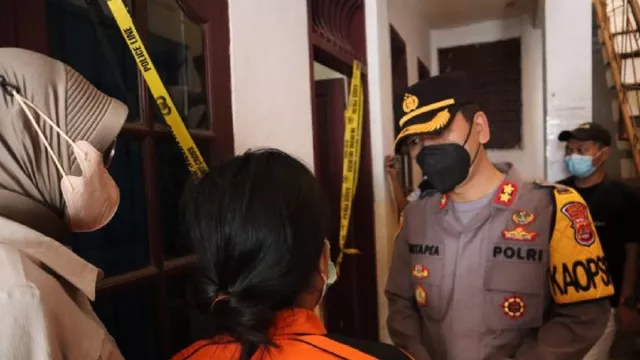 Sadis Banget! Ibu Pembunuh Bayi Kandung Diamankan Polres Serang - GenPI.co BANTEN Sadis Banget! Ibu Pembunuh Bayi Kandung Diamankan Polres Serang - GenPI.co BANTEN