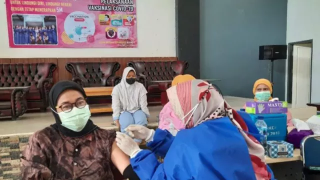 Baru 379.063 Warga Kabupaten Tangerang Terima Vaksin Booster - GenPI.co BANTEN