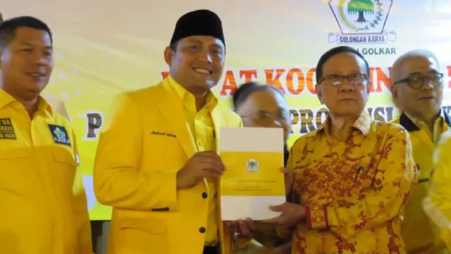 Akbar Tandjung Pasang Badan, Siap Dampingi Kampanye di Banten - GenPI.co BANTEN