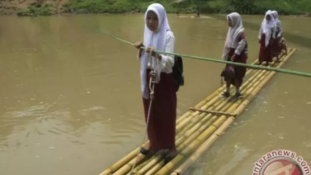 Bocah Hilang Terseret Arus Sungai Ciujung Belum Ditemukan - GenPI.co BANTEN