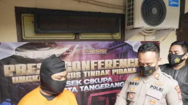 Curi Kotak Amal, Seorang Pemuda Diringkus Polisi di Minimarket - GenPI.co BANTEN