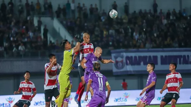 Gagal Raih 3 Poin, Persita Tangerang Kalah Tipis 0-1 dari Madura United - GenPI.co BANTEN