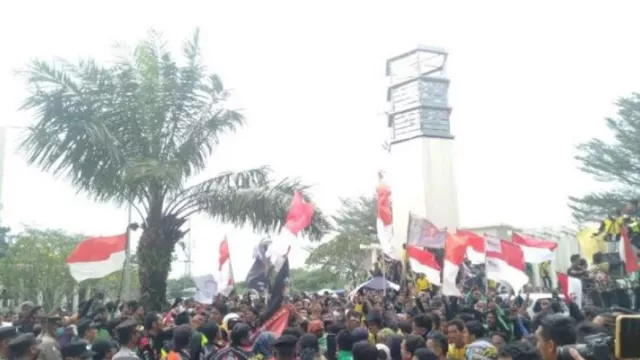 Antisipasi Kerusuhan Unras, Polres Serang Terjunkan Ratusan Personel - GenPI.co BANTEN
