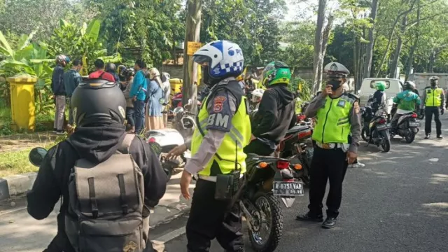Langgar Lalu Lintas, Ratusan Pengendara Motor di Tangerang Kena Razia - GenPI.co BANTEN