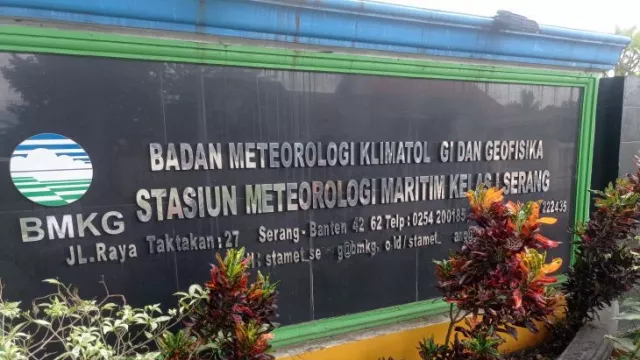 Ada Potensi Tsunami di Pesisir Selatan Banten, BMKG Minta Warga Waspada - GenPI.co BANTEN