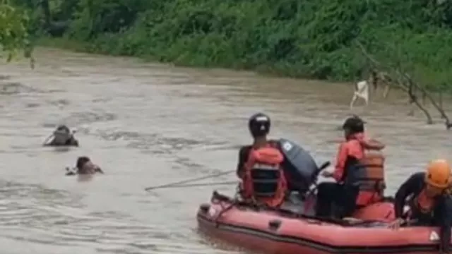 Tim SAR Masih Cari Korban Hanyut di Sungai Cimanceuri Tangerang - GenPI.co BANTEN