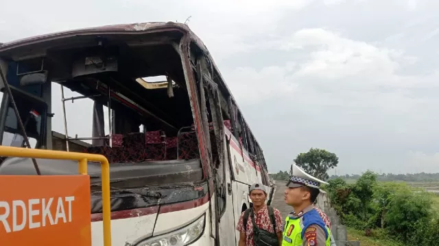 Tewaskan 1 Orang, Begini Kronologi Kecelakaan Bus di Tol Tangerang-Merak - GenPI.co BANTEN