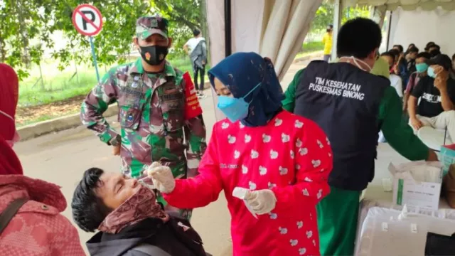 64 Nakes Dinkes Tangerang Siaga di 12 Posko Pengamanan Nataru - GenPI.co BANTEN 64 Nakes Dinkes Tangerang Siaga di 12 Posko Pengamanan Nataru - GenPI.co BANTEN