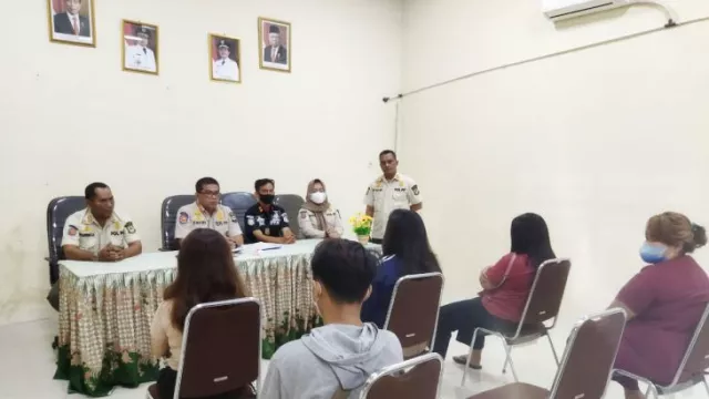 Satpol PP Bongkar Praktik Prostitusi Online di Kota Tangerang - GenPI.co BANTEN