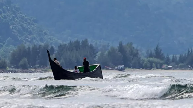 BMKG Sebut 4 Wilayah Banten Bakal Diterpa Angin Kencang - GenPI.co BANTEN
