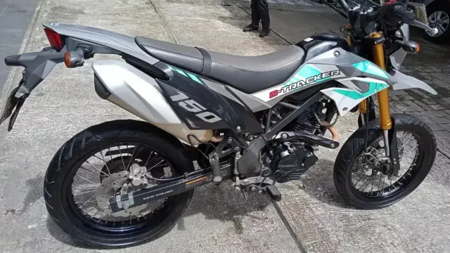 Motor Bekas Murah di Kota Tangerang: Kawasaki D-Tracker 2019 Rp 24,5 Juta - GenPI.co BANTEN