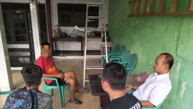 Polisi: Pelaku Pelecehan Siswi di Angkot B09 Ternyata ODGJ - GenPI.co BANTEN