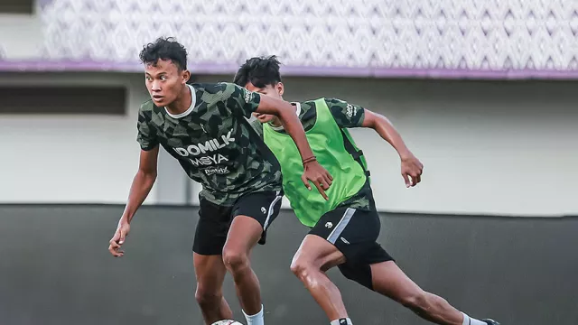 Bawa 20 Pemain ke Samarinda, Pelatih Persita Targetkan 3 Poin - GenPI.co BANTEN
