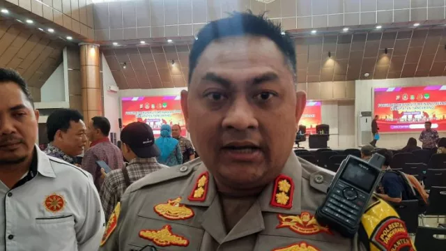Ratusan Personel Polresta Tangerang Amankan May Day 2023 - GenPI.co BANTEN