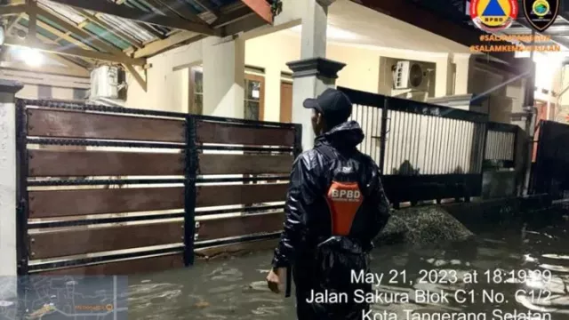 Hujan Deras, 5 Perumahan di Tangerang Selatan Banjir - GenPI.co BANTEN