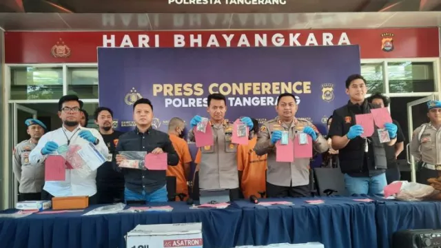 Polisi Tangkap Sindikat Pengganjal Mesin ATM di Banten dan Jabar - GenPI.co BANTEN