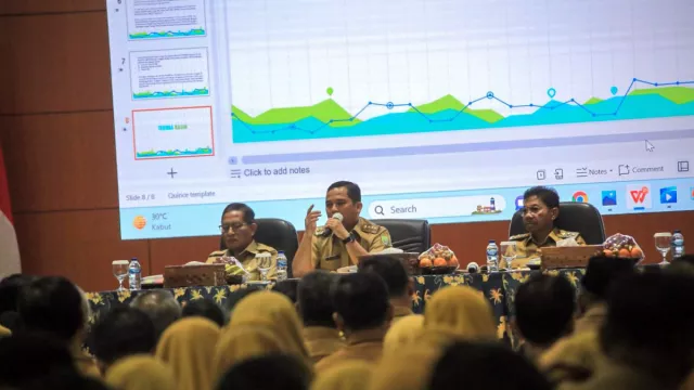 Camat Diminta Libatkan Warga Kota Tangerang Saat Upacara HUT RI - GenPI.co BANTEN