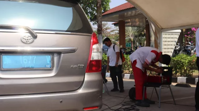 Pemkab Tangerang Uji Emisi Kendaraan Pribadi Milik ASN - GenPI.co BANTEN