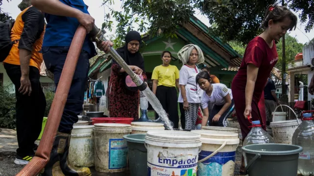 Disperkimtan Kota Tangerang Bangun Sambungan Air Bersih - GenPI.co BANTEN