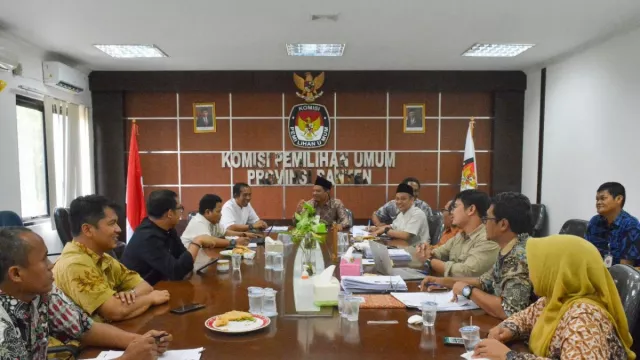 KPU Tetapkan 4 Mantan Napi Korupsi Jadi DCT Caleg DPRD Banten - GenPI.co BANTEN