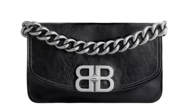 Beli Balenciaga: Dipakai atau Disimpan untuk Investasi? - GenPI.co BANTEN