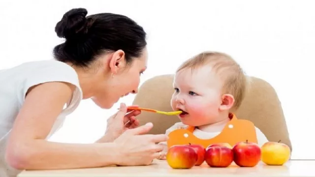 Bunda, Begini Cara Tepat Memilih Makanan Bayi - GenPI.co