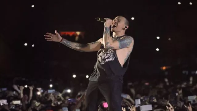 Lagu Heavy, Kegelisahan Vokalis Linkin Park Sebelum Bunuh Diri - GenPI.co