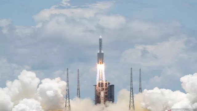 Di Tengah Wabah Corona, China Luncurkan Roket Raksasa ke Mars - GenPI.co