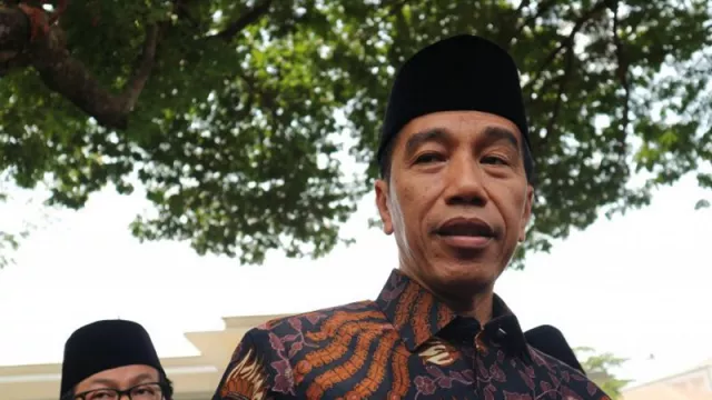 Jokowi Batal Bertemu Mahasiswa, BEM SI Tolak Bertemu Presiden? - GenPI.co