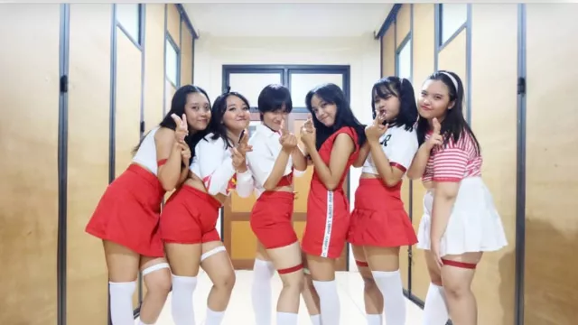 FoxCrew, Wadah Pecinta KPop yang Dance Covernya Boleh Diadu - GenPI.co
