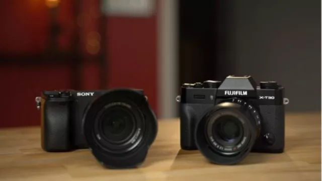 Keunggulan Beda, Kamu Pilih Kamera Mirrorless Fujifilm atau Sony? - GenPI.co